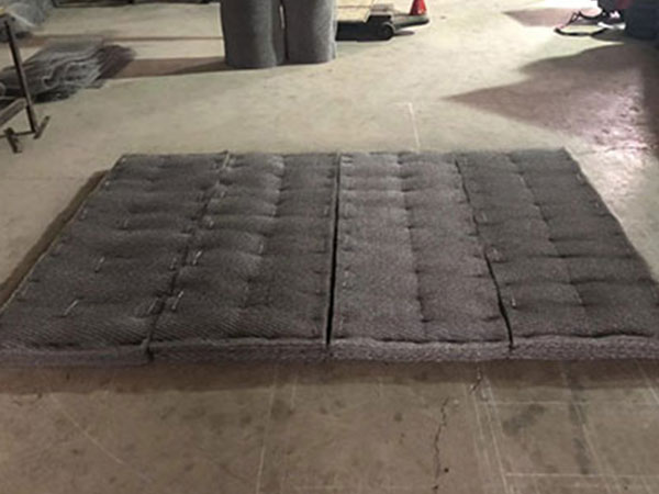 網塊、網墊型絲網除沫器 - 安平縣威馳金屬（shǔ）絲網製品有限公司