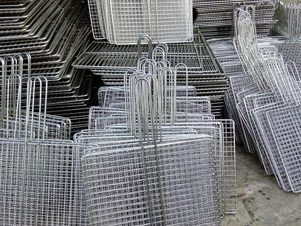 包(bāo)邊軋花網 - 安平縣威馳金屬絲網製品有(yǒu)限公司